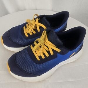 Kizik Boys Navy and Yellow Athletic Sneakers Sz 3Y